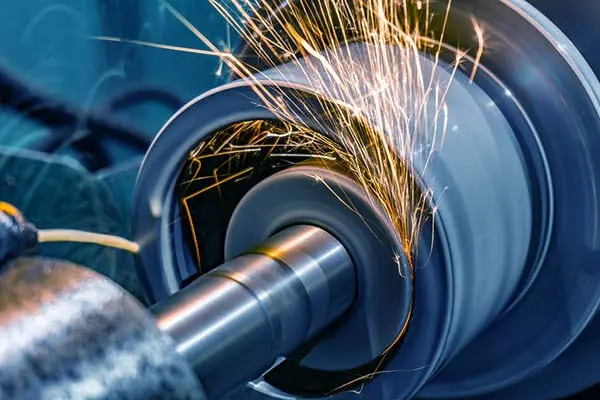 Come migliorare l'efficienza della macinazione nella lavorazione del vetro in grandi volumi